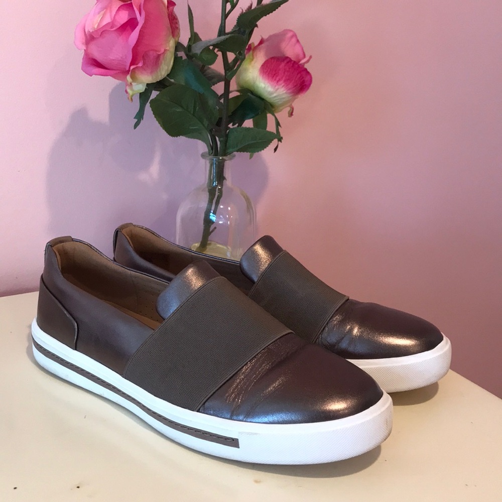 Comfortable Fashion Sneakers!